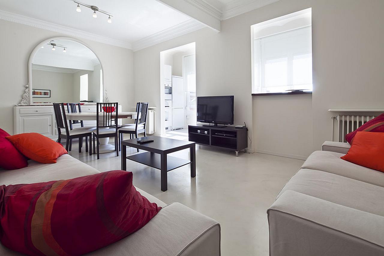 Central And Spacious Family Apartment برشلونة المظهر الخارجي الصورة